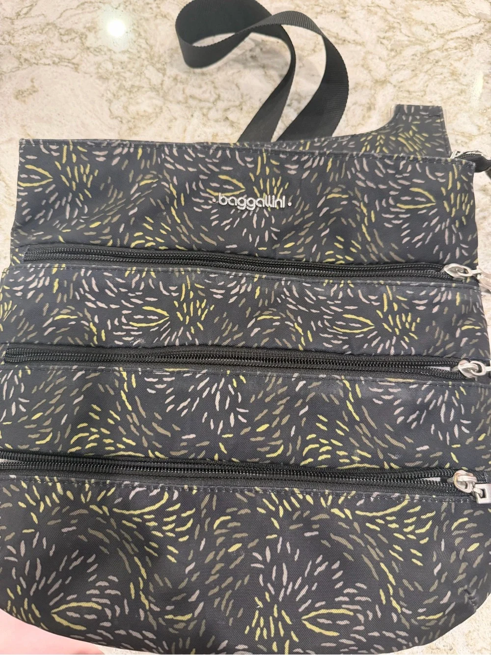 Baggallini crossbody